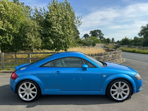 Audi TT  1.8T quattro 2dr