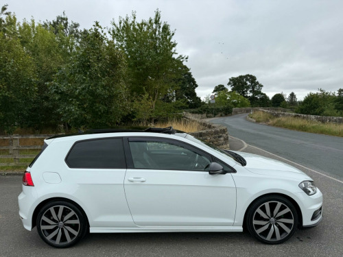 Volkswagen Golf  2.0 TDI BlueMotion Tech R-Line Edition Euro 6 (s/s) 3dr
