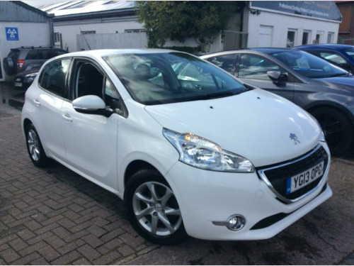 Peugeot 208  1.2 VTi Active Euro 5 5dr