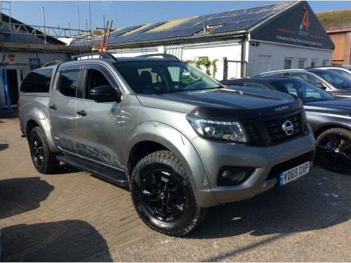 Nissan Navara  2.3 dCi N-Guard Auto 4WD Euro 6 4dr