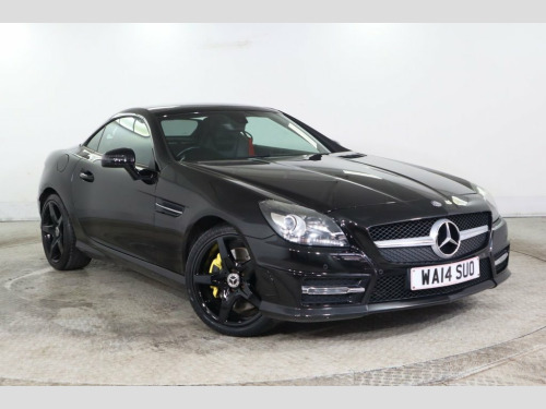 Mercedes-Benz SLK SLK200 AMG 1.8 SLK200 AMG Sport Convertible 2dr Petrol G-Tron