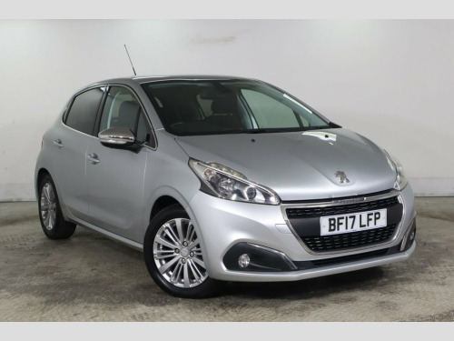 Peugeot 208  1.2 PureTech Allure Hatchback 5dr Petrol Manual Eu