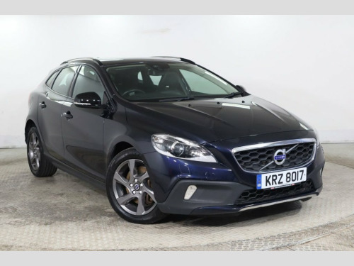 Volvo V40  2.0 D2 Lux Nav Hatchback 5dr Diesel Auto Euro 6 (s 