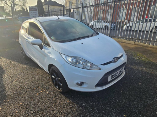 Ford Fiesta  1.25 Zetec Hatchback 3dr Petrol Manual (129 g/km,  