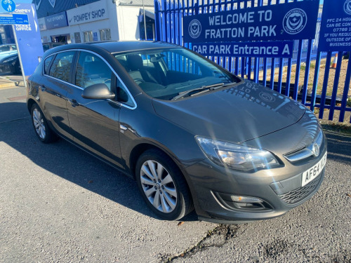 Vauxhall Astra  1.6 16v Excite Euro 5 5dr