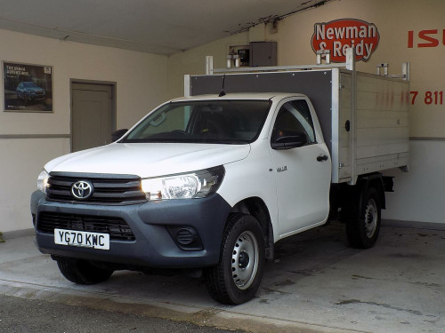 Toyota Hi-Lux  2.4 D-4D Active Narrow Body Pickup 2dr Diesel Manual 4WD Euro 6 (150 ps)