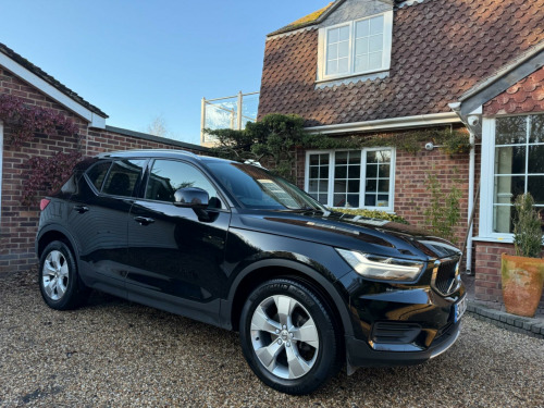 Volvo XC40  1.5 T3 Momentum Auto Euro 6 (s/s) 5dr