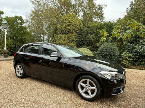 BMW 1 Series  1.5 118i SE Hatchback 5dr Petrol Manual Euro 6 (s/s) (136 ps)