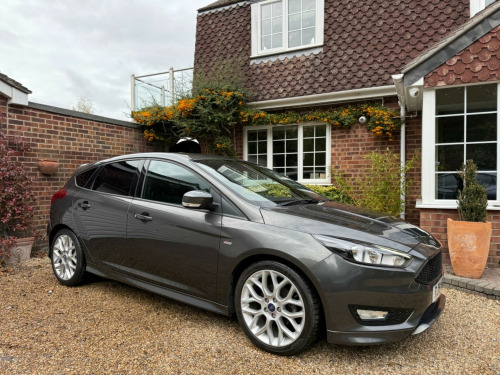 Ford Focus  1.0T EcoBoost ST-Line Hatchback 5dr Petrol Manual Euro 6 (s/s) (140 ps)