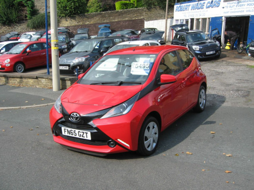 Toyota AYGO  AYGO X-PLAY VVT-I