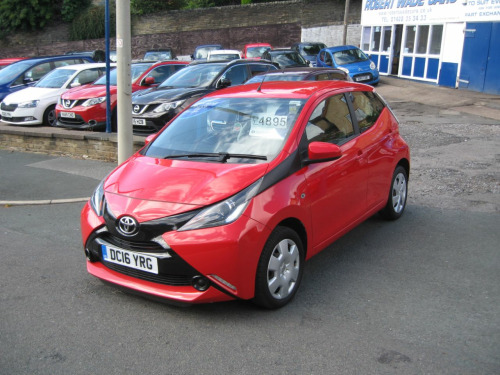 Toyota AYGO  AYGO X-PLAY VVT-I
