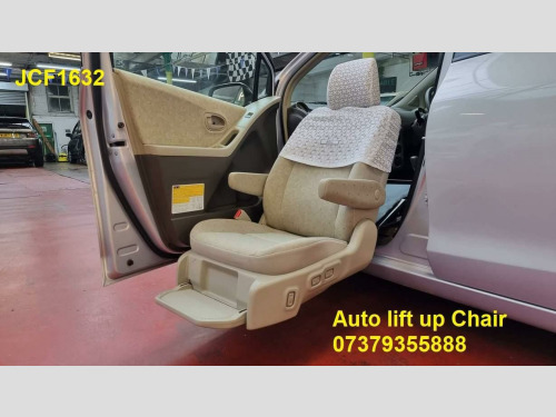 Toyota Yaris  1.0 VVT-i T2 Auto LIFT CHAIR MOBILITY
