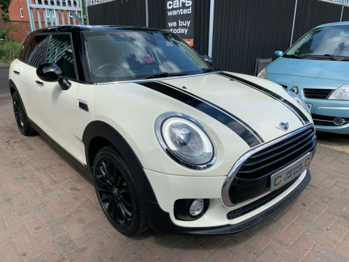 MINI Clubman  1.5 Cooper (Black Pack) Euro 6 (s/s) 6dr