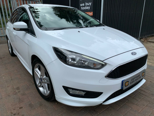 Ford Focus  1.0T EcoBoost Zetec S Euro 6 (s/s) 5dr