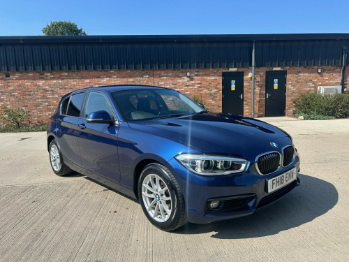 BMW 1 Series 116 116d SE Business 5dr [Nav/Servotronic]