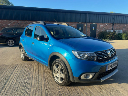 Dacia Sandero Stepway  0.9 TCe Essential Hatchback 5dr Petrol Manual Euro 6 (s/s) (90 ps)