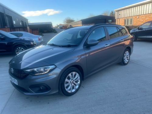 Fiat Tipo  1.4 T-Jet Easy Plus Estate 5dr Petrol Manual Euro 6 (s/s) (120 bhp) 