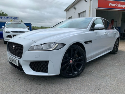 Jaguar XF  2.0d Chequered Flag Saloon 4dr Diesel Auto Euro 6 