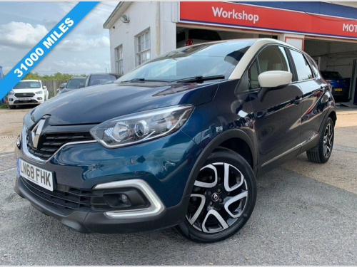 Renault Captur  0.9 TCe ENERGY Iconic SUV 5dr Petrol Manual Euro 6