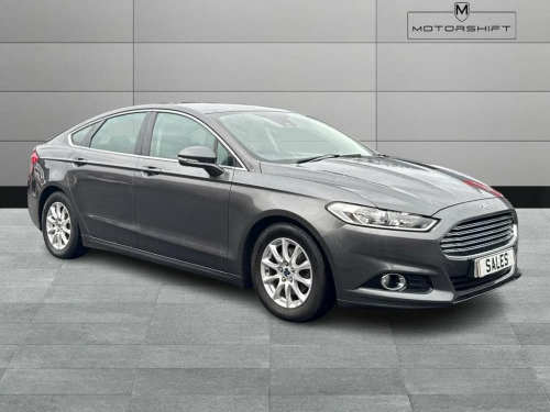 Ford Mondeo  1.5 TDCi ECOnetic Titanium Hatchback 5dr Diesel Ma