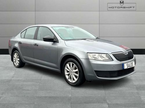 Skoda Octavia  1.6 TDI S Hatchback 5dr Diesel Manual Euro 5 (s/s)