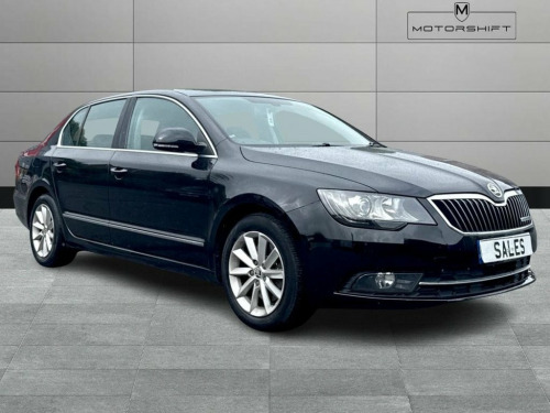 Skoda Superb  1.6 TDI Elegance GreenLine III Hatchback 5dr Diese