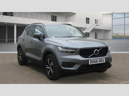 Volvo XC40  1.5 T3 R-Design SUV 5dr Petrol Manual Euro 6 (s/s)