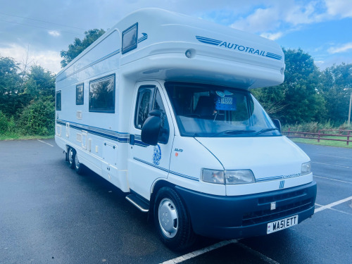 Auto-Trail Chieftain  Tag axle. 6 berth.  Rear fixed bed.  Separate shower room 
