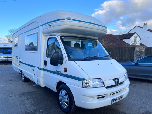 Peugeot Palermo   6 berth. Rear fixed bed. 