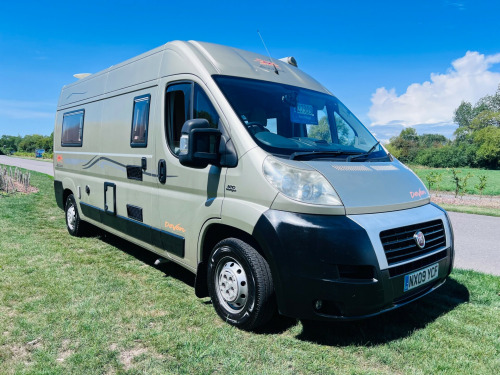 Ford Aztec  New mot.  Service history.  Reversing Camera.6 speed manual 