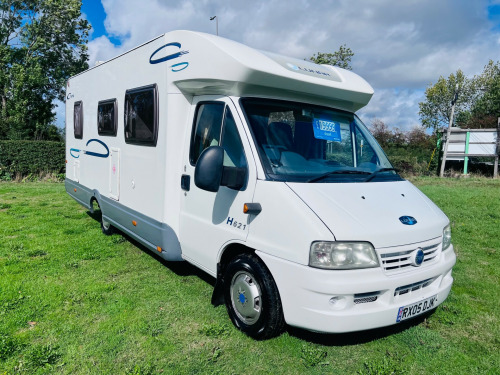 Fiat Champ  Rear seat belts.  Reversing camera. Mot June 2026. Fixed rear bed. Service 