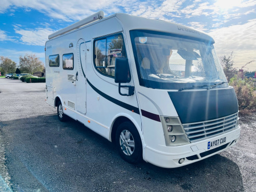 Citroen Globebus  Air conditioning. 6 speed. Solar panel. Can be driven on normal licence. Se