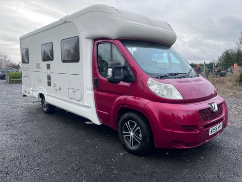 Peugeot Starblazer SL  Fixed rear bed. Alloy wheels.  Service history. 6 speed manual 