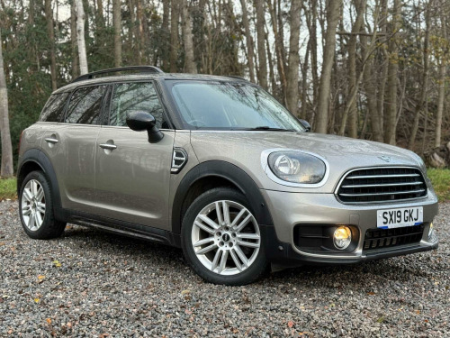MINI Countryman  1.5 Countryman Cooper Exclusive Auto 5dr