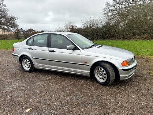 BMW 3 Series  1.9 318I SE 4d 117 BHP SUPERB EXAMPLE FOR ITS AGE 
