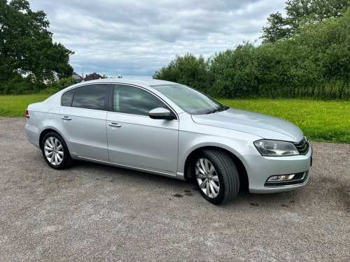 Volkswagen Passat  1.6 HIGHLINE TDI BLUEMOTION TECHNOLOGY 4d 104 BHP 