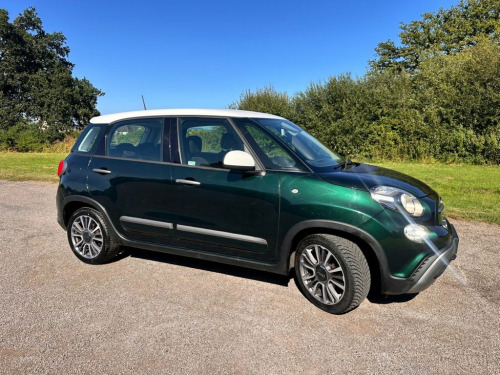 Fiat 500L  1.4 CROSS 5d 95 BHP COMPREHENSIVE HISTORY