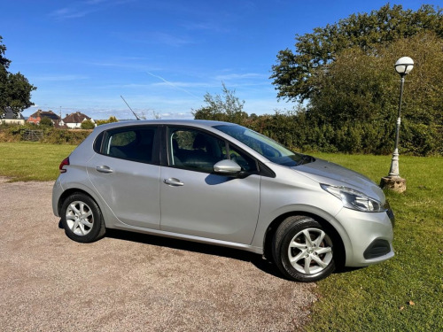 Peugeot 208  1.0 ACTIVE 5d 68 BHP COMPREHENSIVE HISTORY