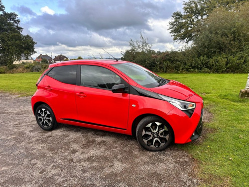 Toyota AYGO  1.0 VVT-I X-TREND 5d 69 BHP 2 OWNERS ULEZ COMPLIAN