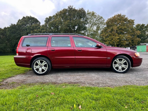 Volvo V70  2.4 SE Estate 5dr Petrol Automatic (235 g/km, 140 