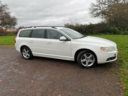 Volvo V70  2.4 5d  212 BHP