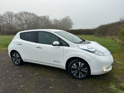 Nissan Leaf  30kWh Tekna Hatchback 5dr Electric Auto (109 bhp) 