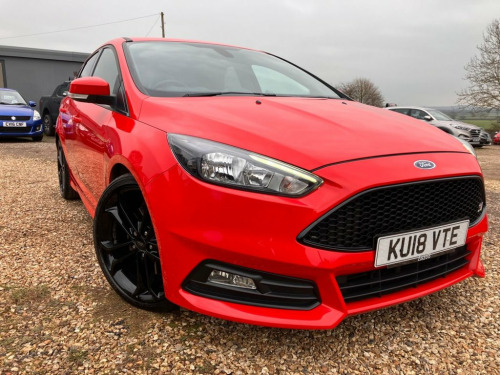 Ford Focus  2.0T EcoBoost ST-2 Hatchback 5dr Petrol Manual Eur