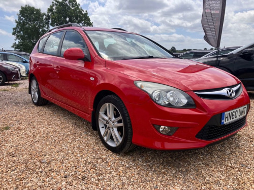 Hyundai i30  1.6 CRDi Premium Estate 5dr Diesel Manual Euro 4 (