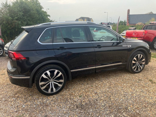 Volkswagen Tiguan  2.0 TSI R-Line Tech SUV 5dr Petrol DSG 4Motion Eur
