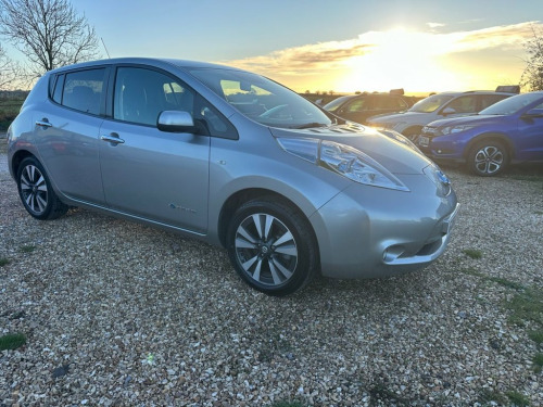 Nissan Leaf  30kWh Tekna Hatchback 5dr Electric Auto (109 bhp)  