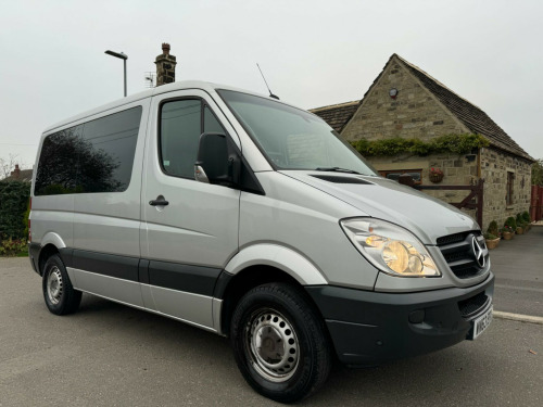 Mercedes-Benz Sprinter  2.1 210 CDi BlueEFFICIENCY 7G-Tronic RWD L1 4dr