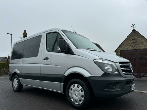 Mercedes-Benz Sprinter  2.1 210 CDi BlueEFFICIENCY 7G-Tronic RWD L1 4dr