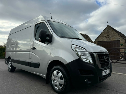 Nissan Interstar  2.3 dCi 35 Tekna FWD L2 H2 Euro 6 4dr