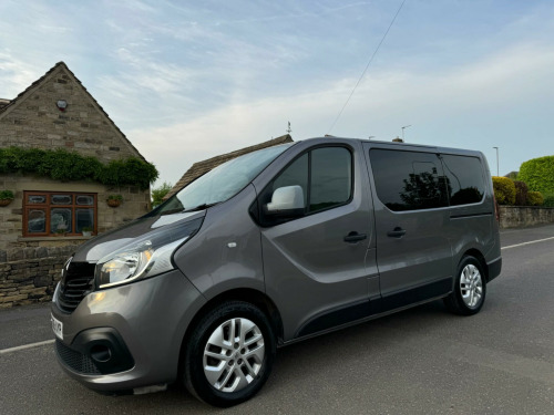 Renault Trafic  1.6 dCi ENERGY 27 Sport Nav SWB Euro 6 (s/s) 5dr (9 Seat)